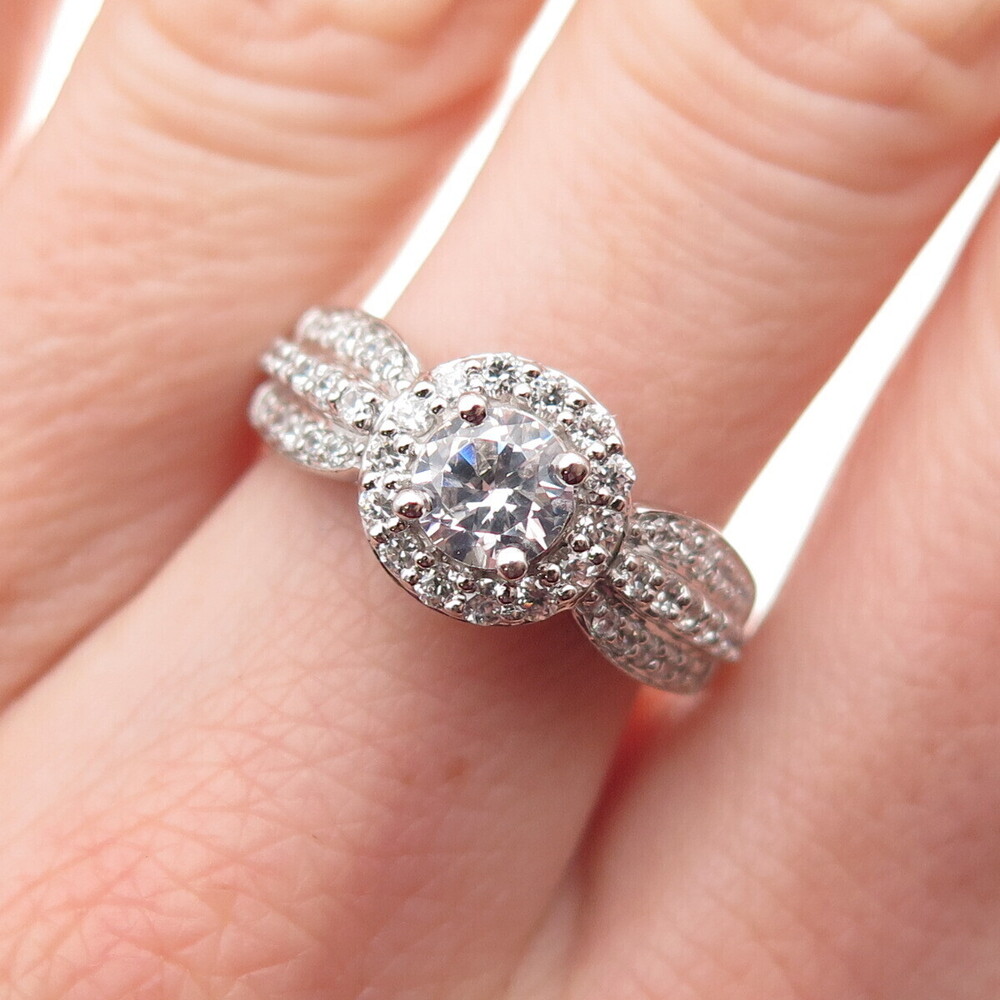 925 Sterling Silver Round-Cut C Z Engagement Ring Size 7
